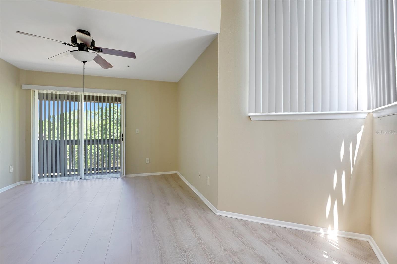 Image 9 of 45 For 482 Pin Oak Place 306