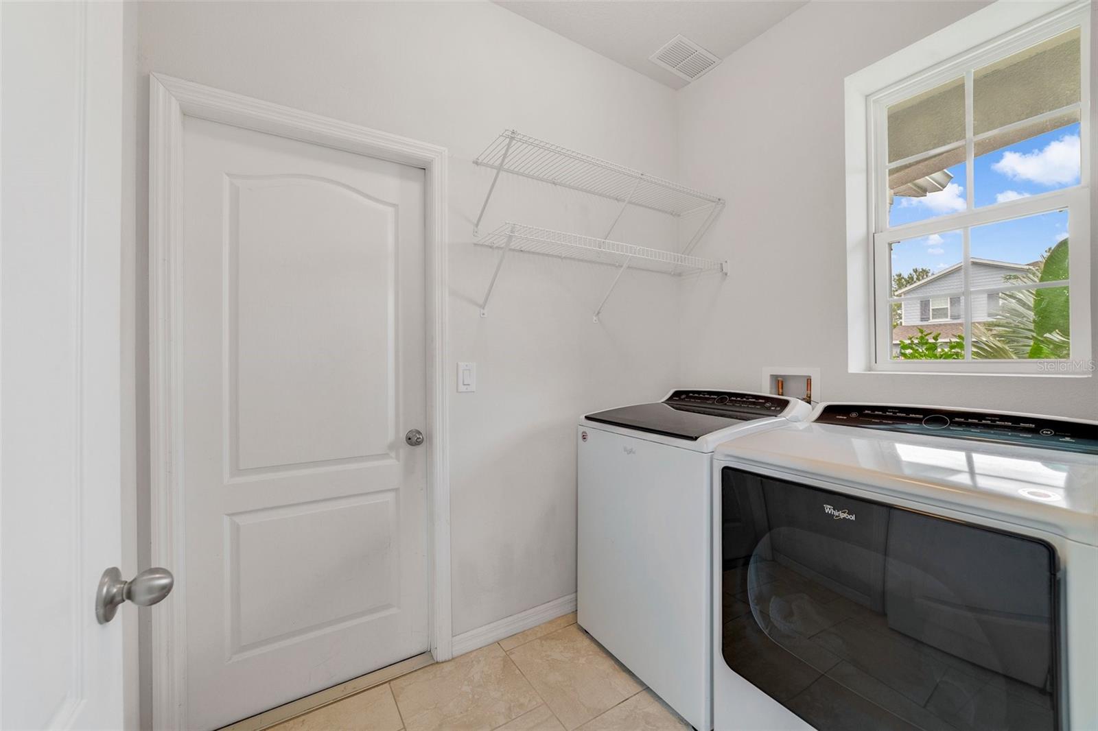Image 16 of 21 For 1396 Riley Circle