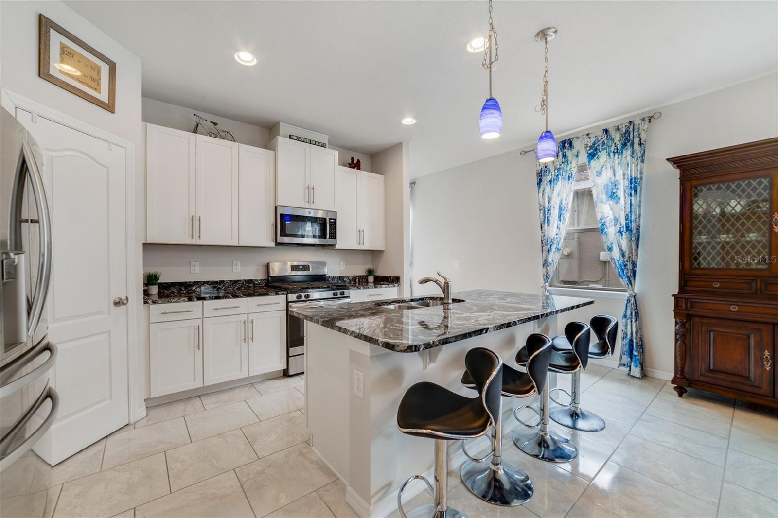 Image 3 of 21 For 1396 Riley Circle