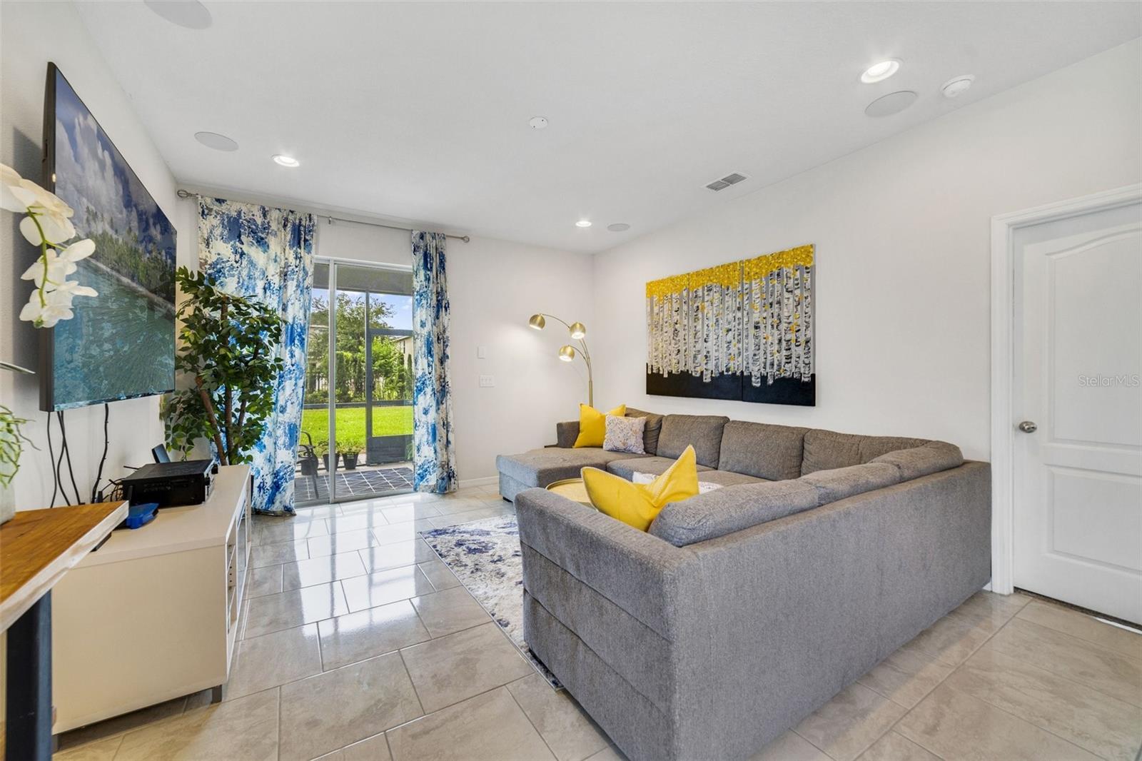 Image 7 of 21 For 1396 Riley Circle