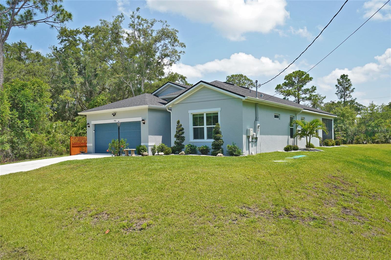 Image 3 of 37 For 786 Titan Road Se
