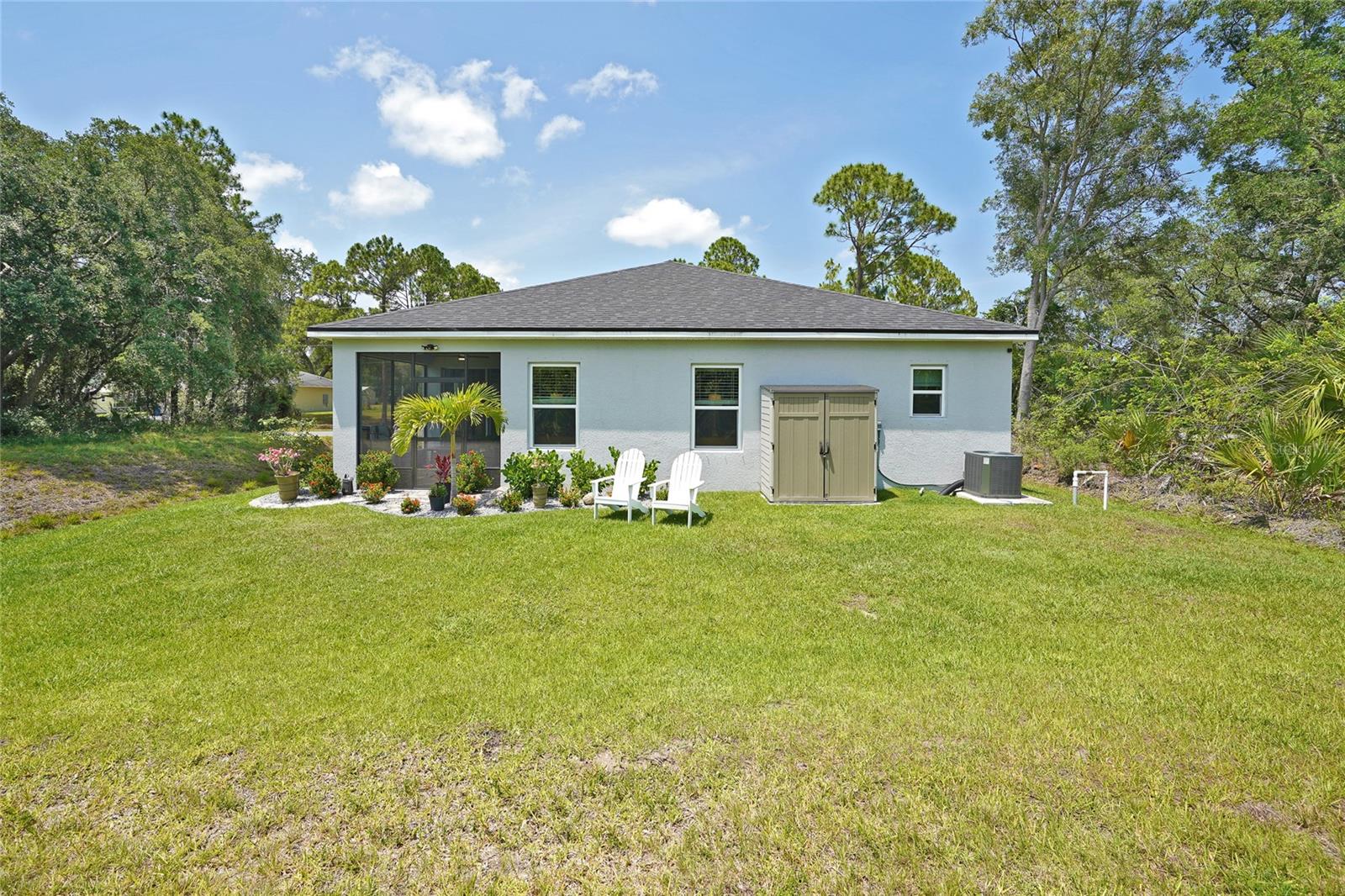 Image 34 of 37 For 786 Titan Road Se