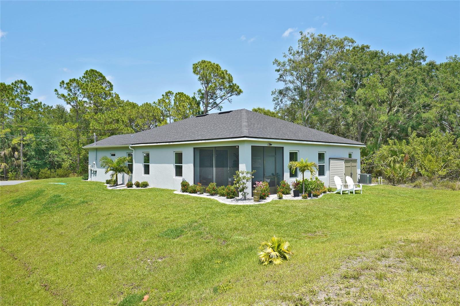Image 36 of 37 For 786 Titan Road Se