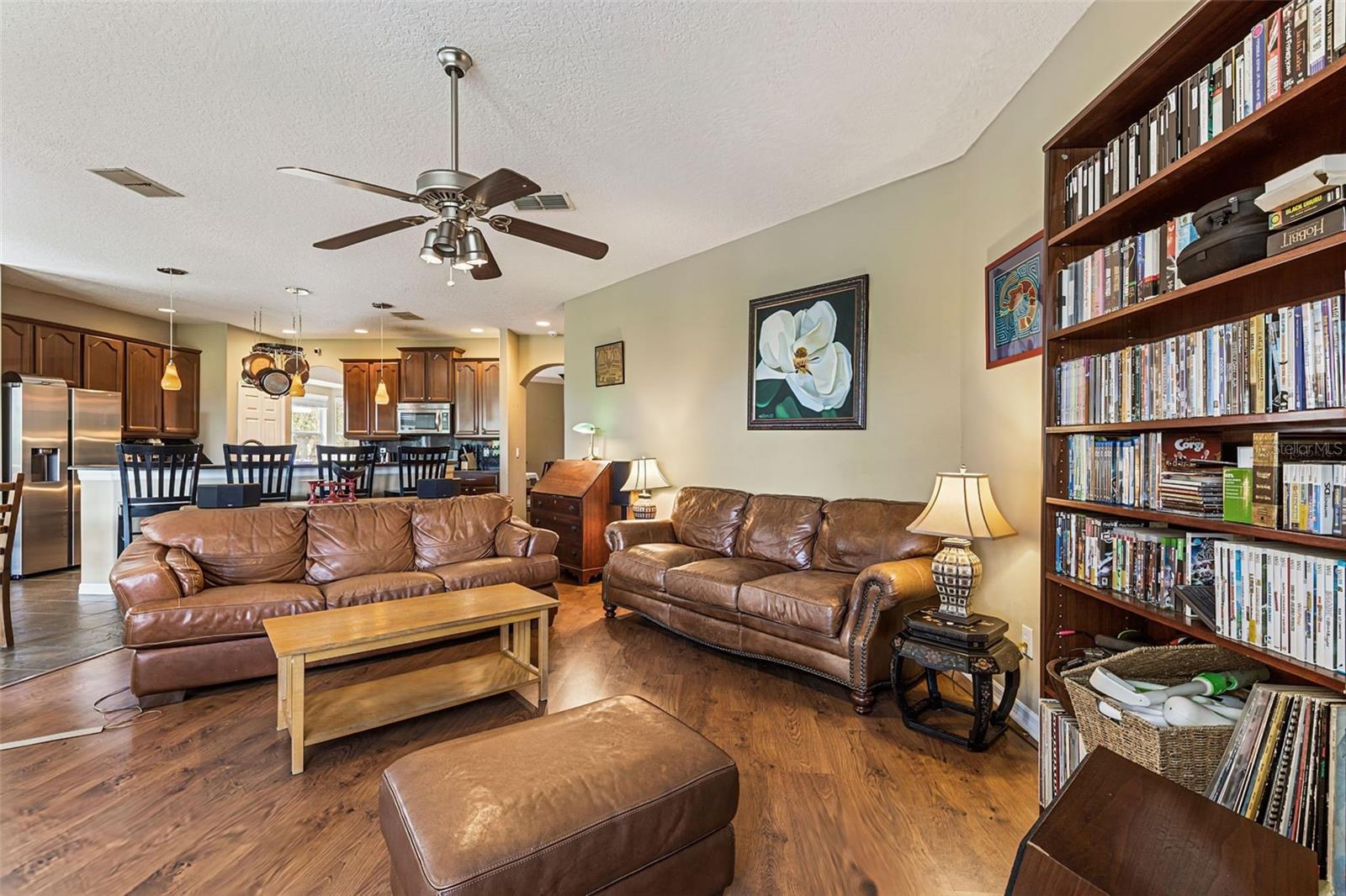 Image 18 of 36 For 4813 River Gem Avenue