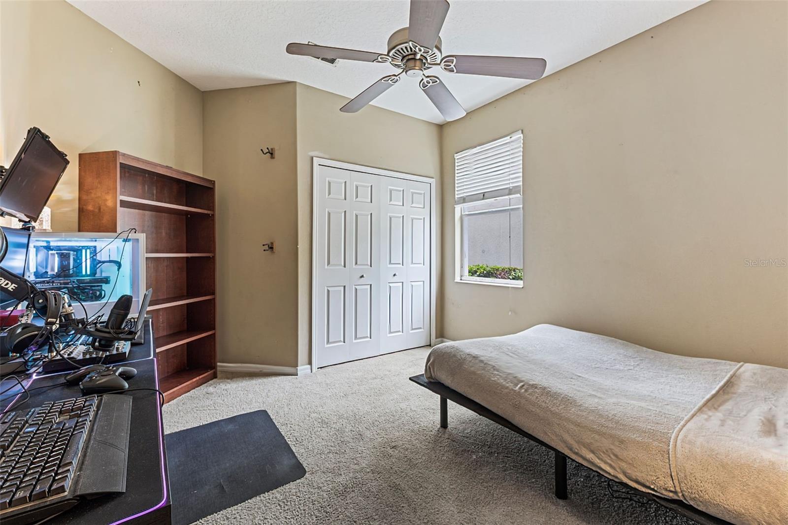 Image 6 of 36 For 4813 River Gem Avenue