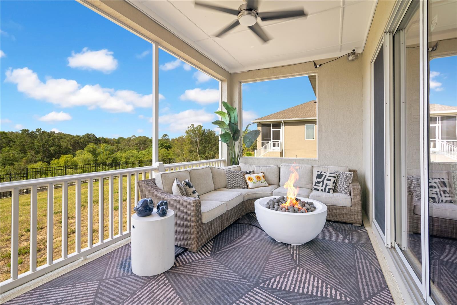 Image 14 of 32 For 16410 Good Hearth Boulevard