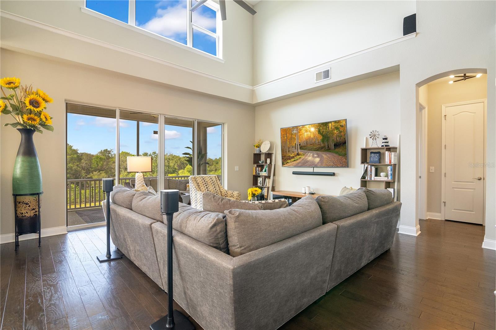 Image 3 of 32 For 16410 Good Hearth Boulevard