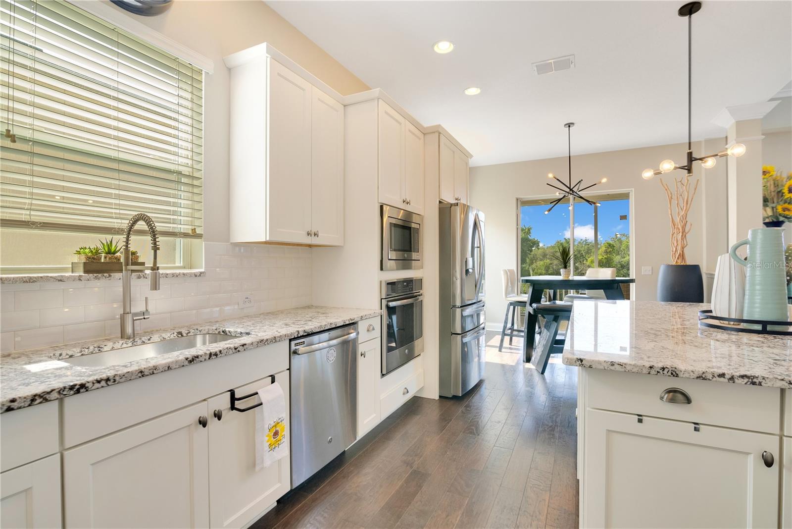 Image 7 of 32 For 16410 Good Hearth Boulevard