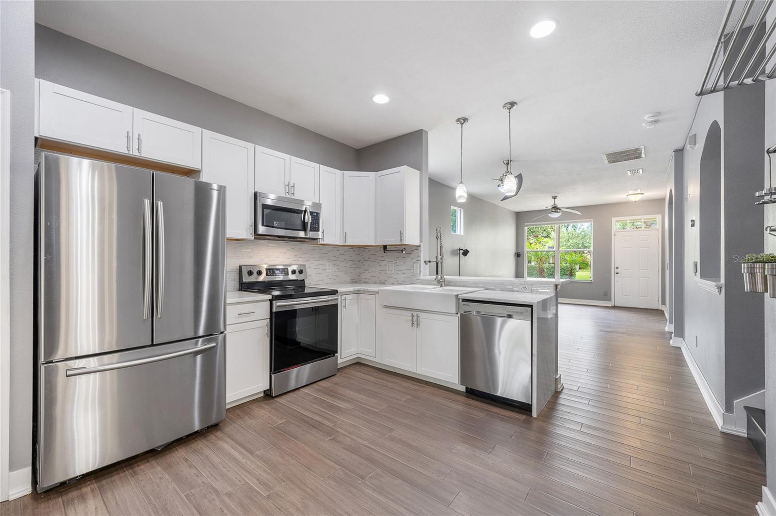 Image 10 of 37 For 14526 Chicora Crossing Boulevard
