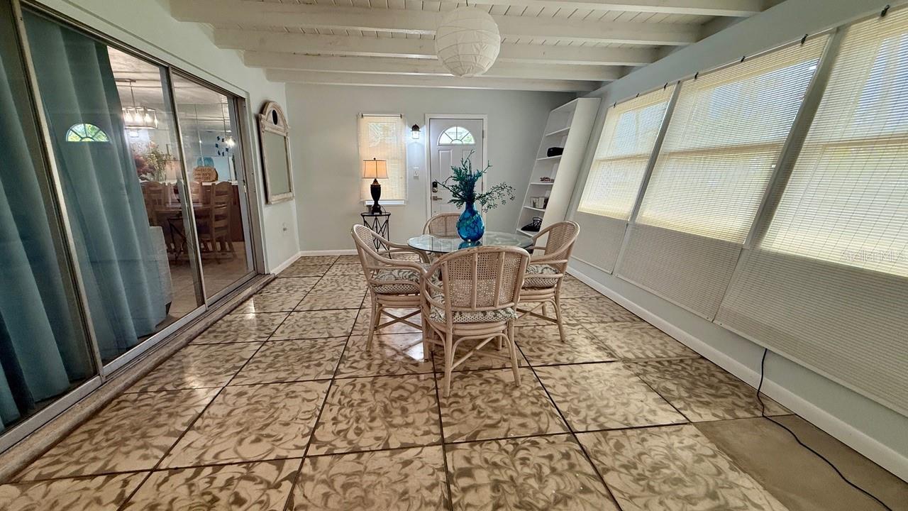 Image 12 of 44 For 716 50th Street Court W