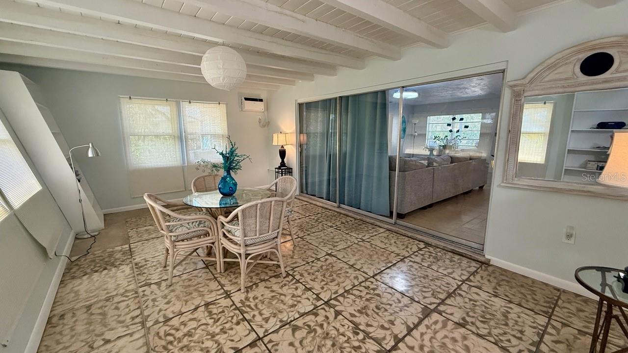 Image 15 of 44 For 716 50th Street Court W