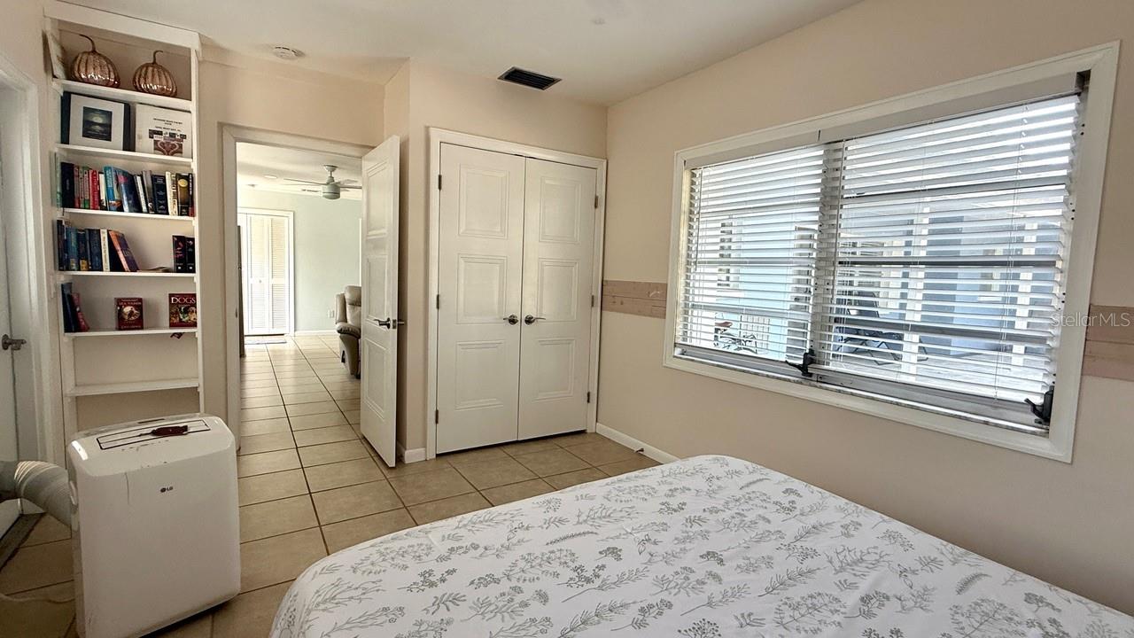 Image 34 of 44 For 716 50th Street Court W