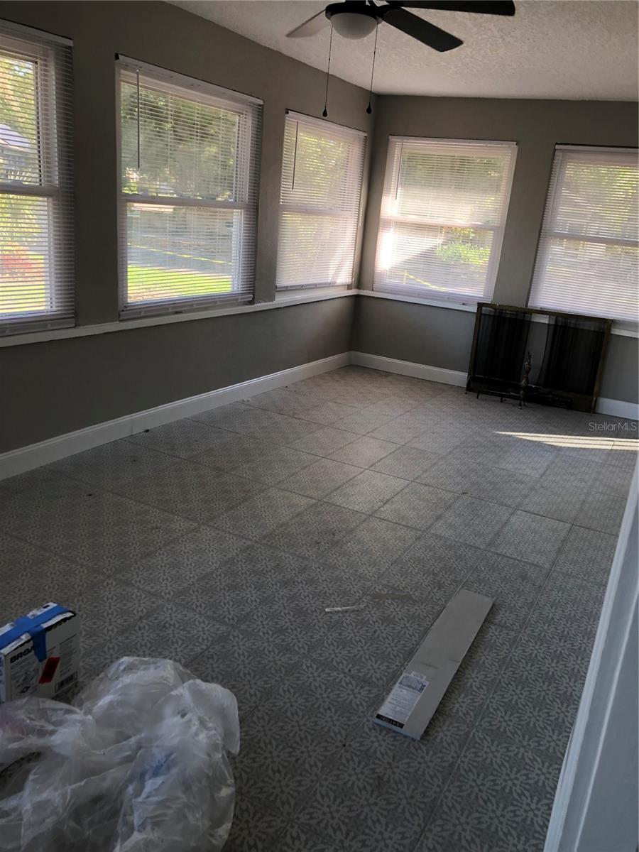 Image 40 of 41 For 1717 Kaley Avenue