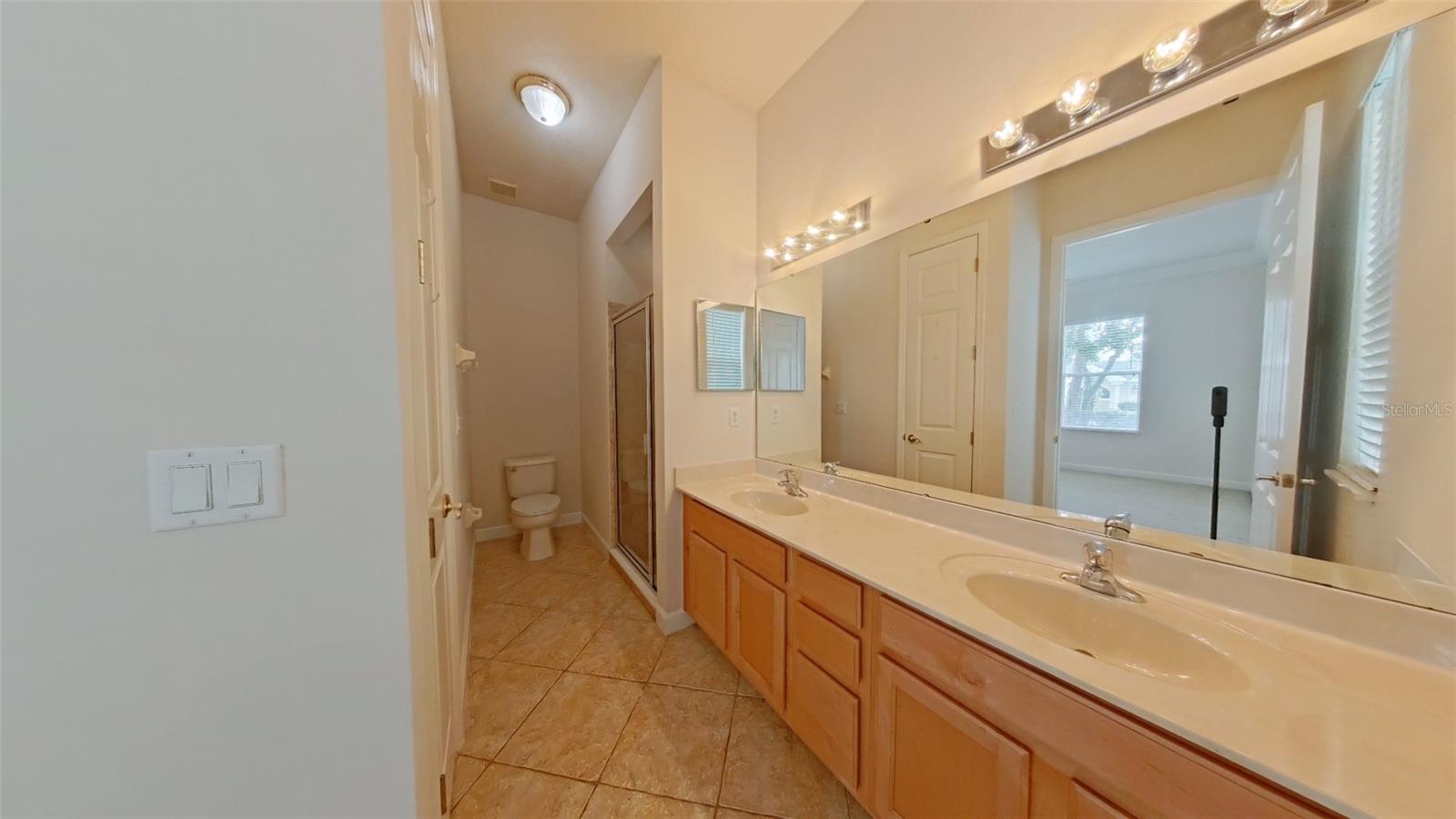 Image 4 of 15 For 7740 Linkside Loop 7740