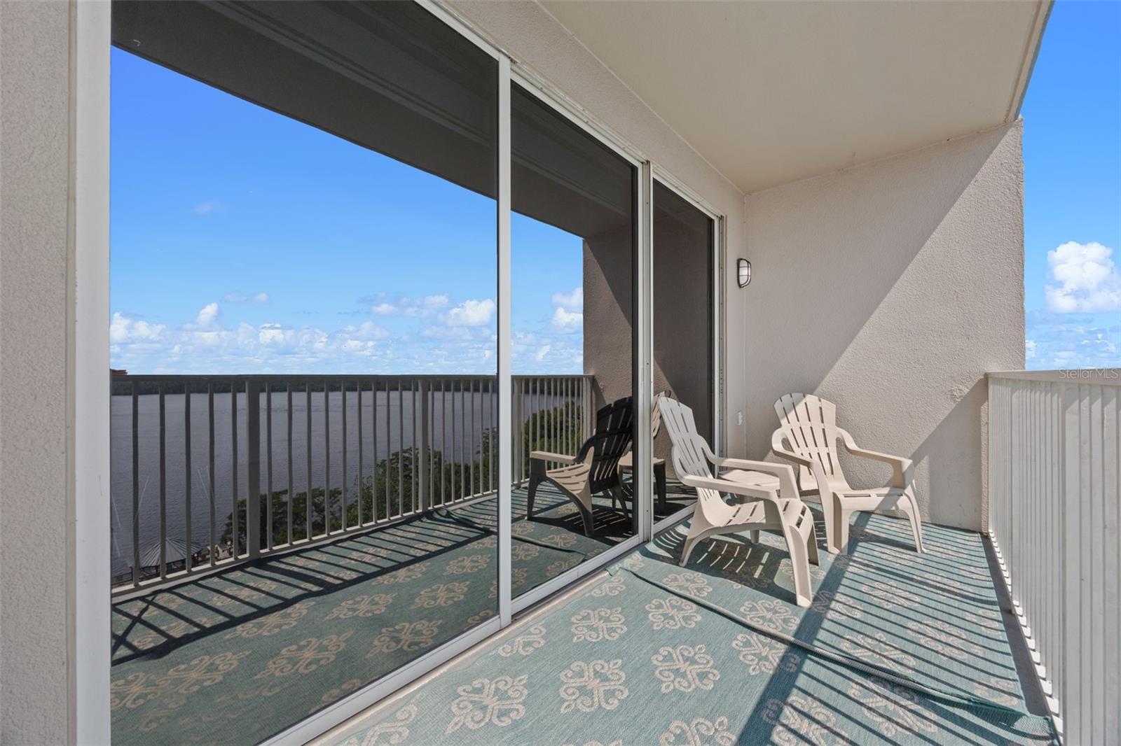 Image 14 of 43 For 13415 Blue Heron Beach Drive 710