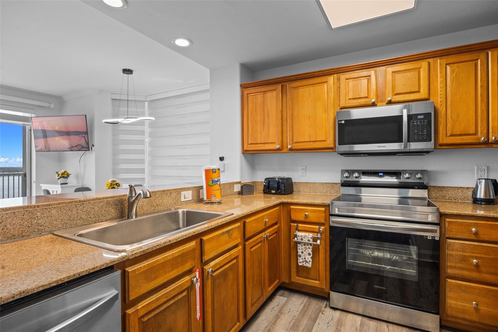Image 17 of 43 For 13415 Blue Heron Beach Drive 710
