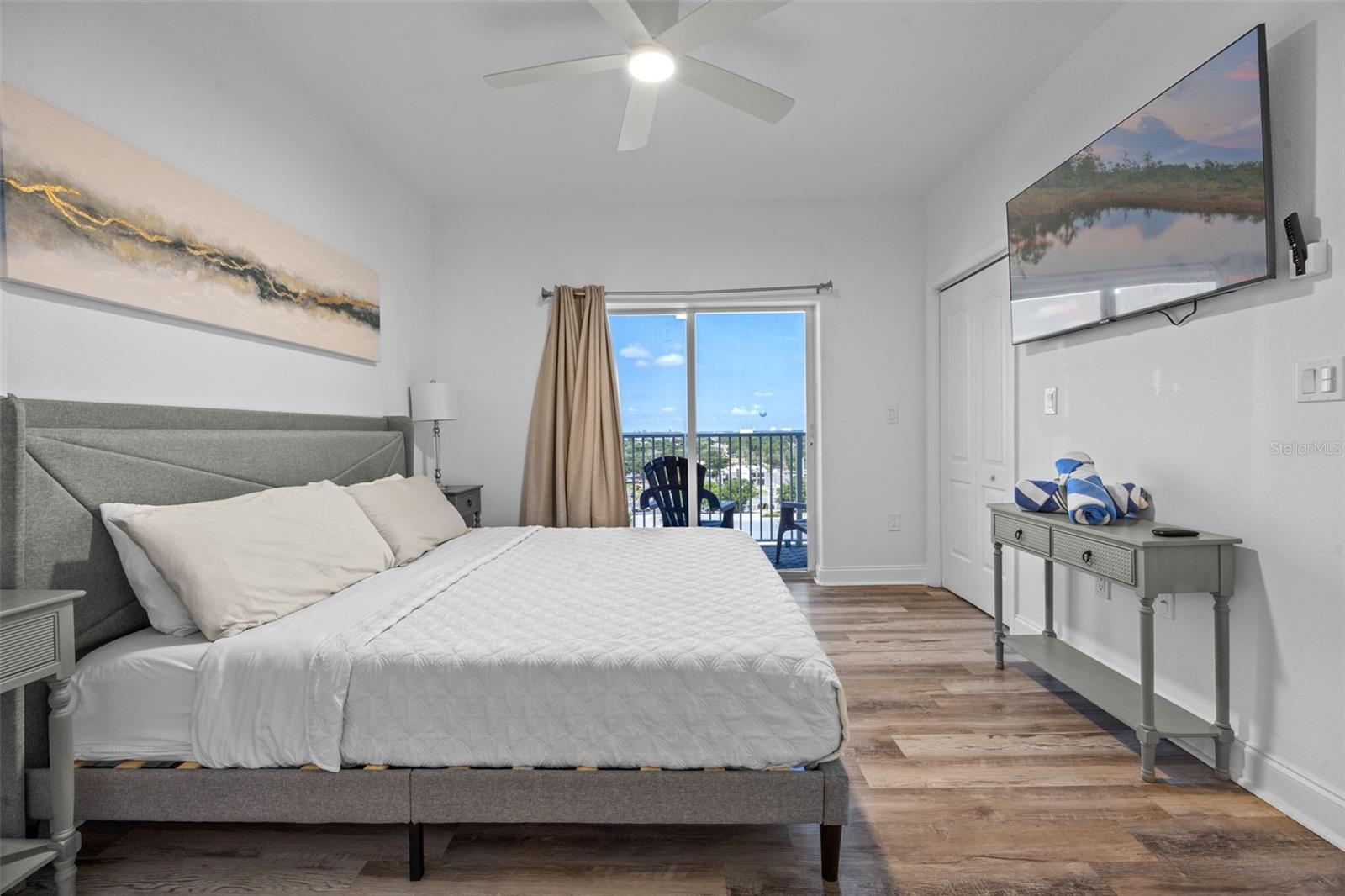 Image 34 of 43 For 13415 Blue Heron Beach Drive 710