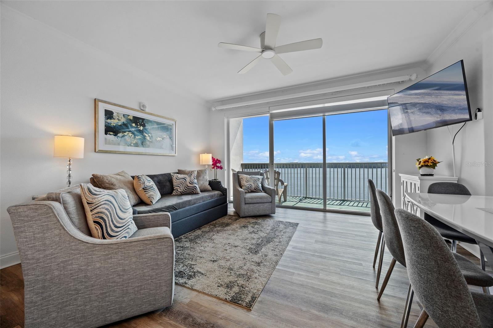 Image 8 of 43 For 13415 Blue Heron Beach Drive 710