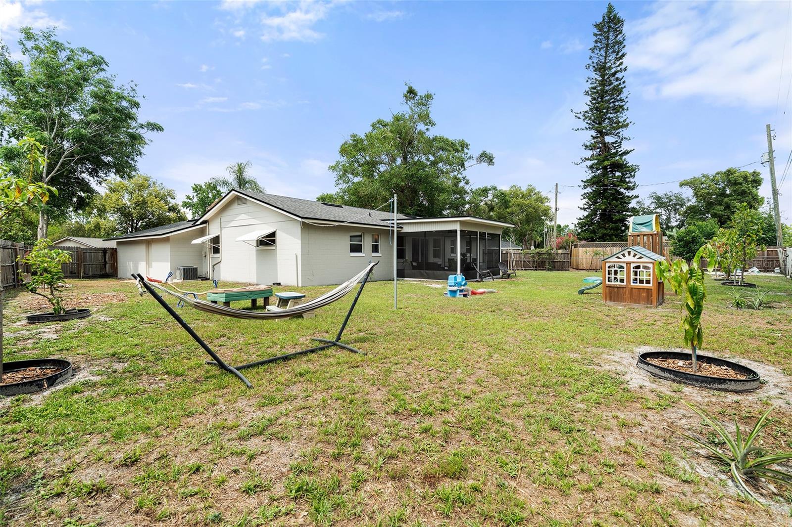 Image 29 of 32 For 3520 Balsam Dr