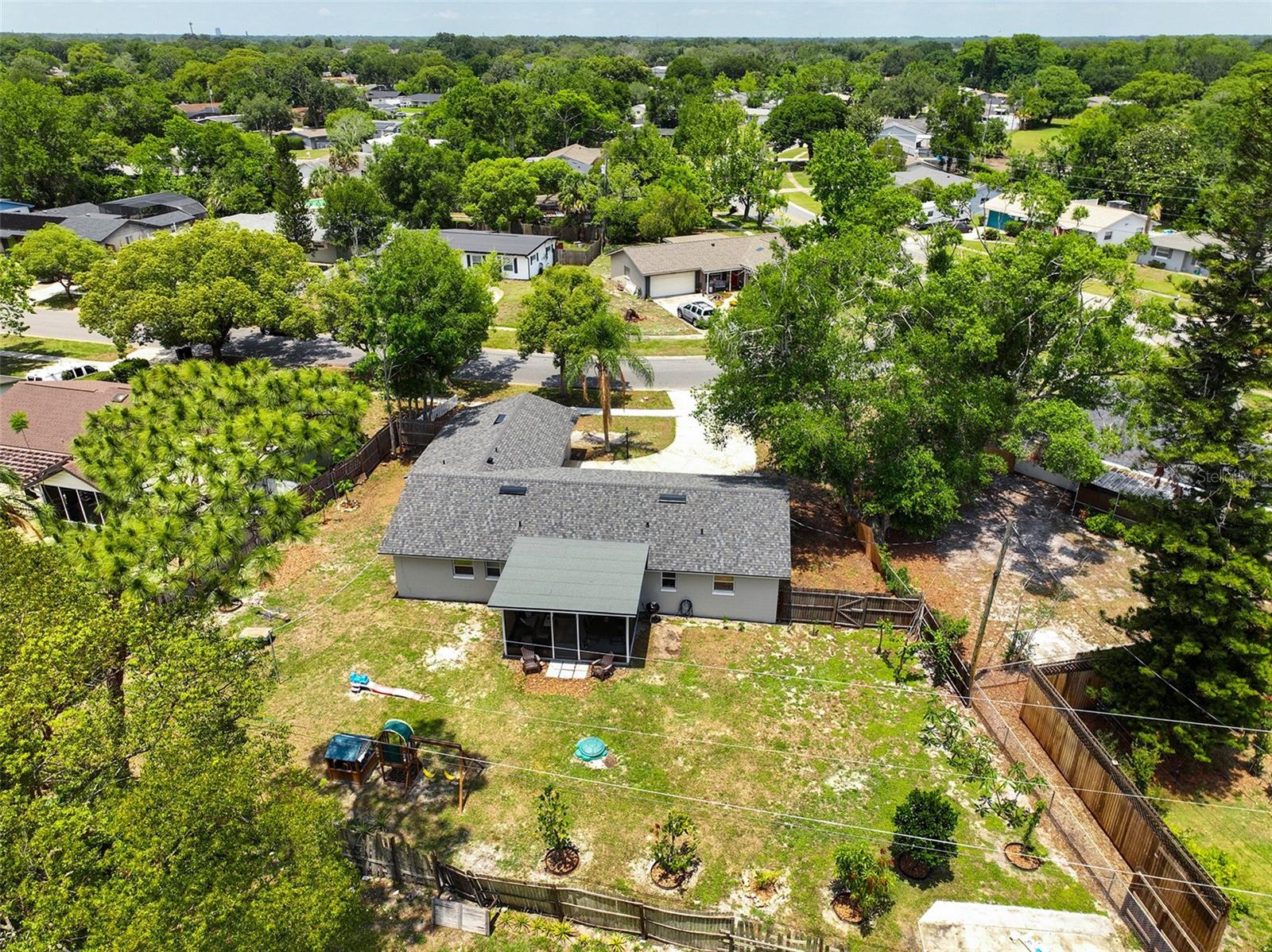 Image 30 of 32 For 3520 Balsam Dr