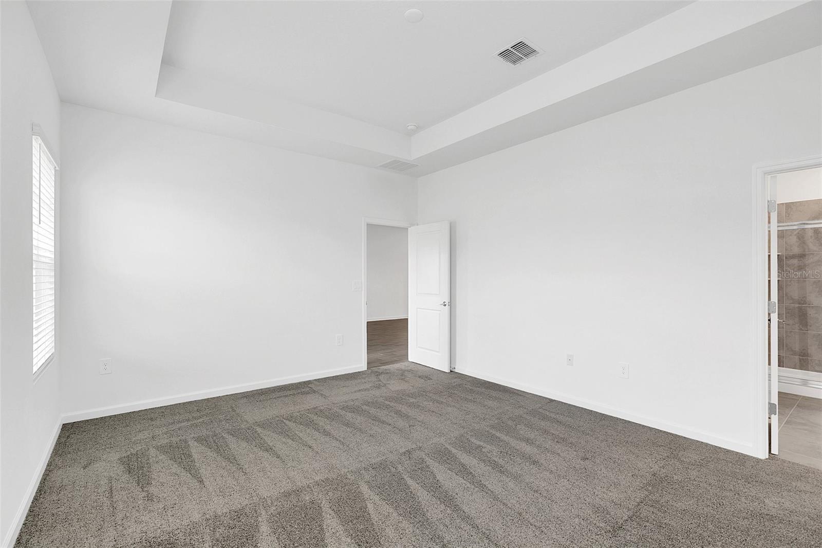 Image 12 of 30 For 6243 Lakepine Street