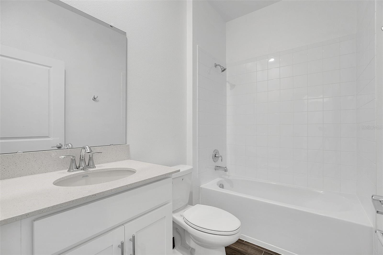 Image 19 of 30 For 6243 Lakepine Street
