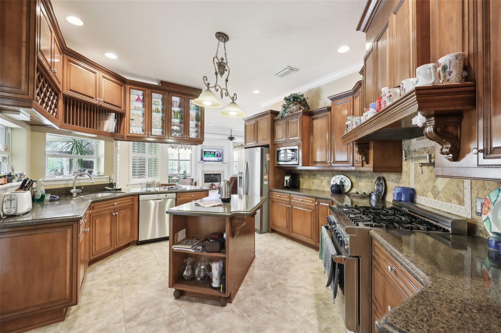 Image 11 of 55 For 6686 135th Street