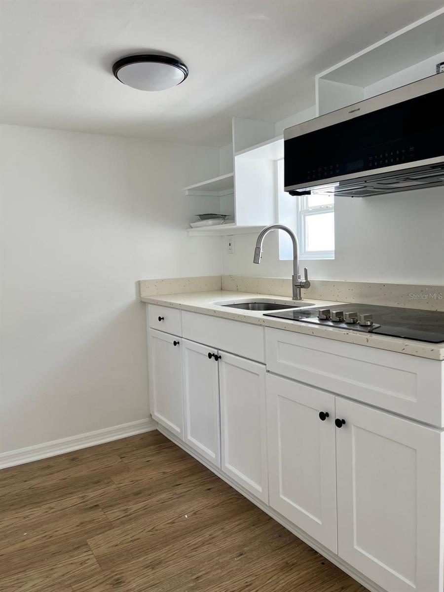 Image 18 of 37 For 901 Padua Court