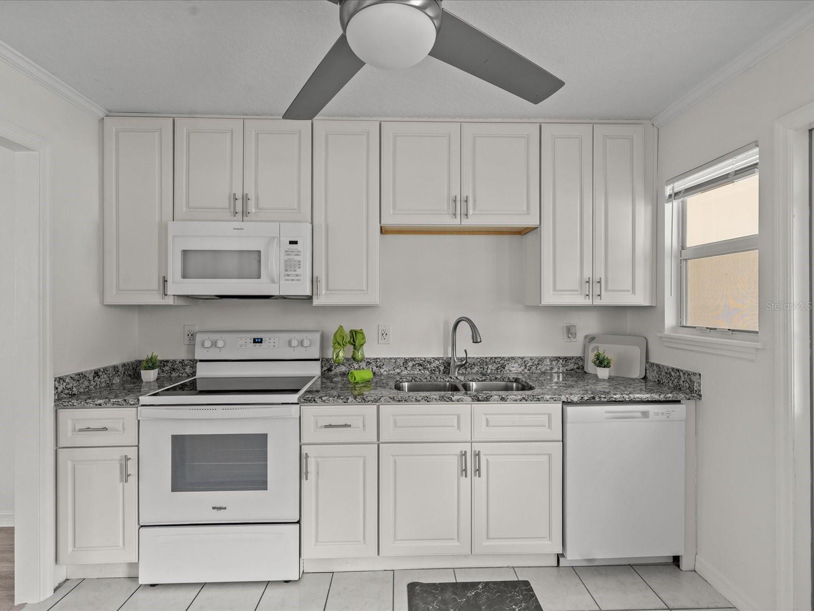 Image 39 of 53 For 207 Palmetto Street
