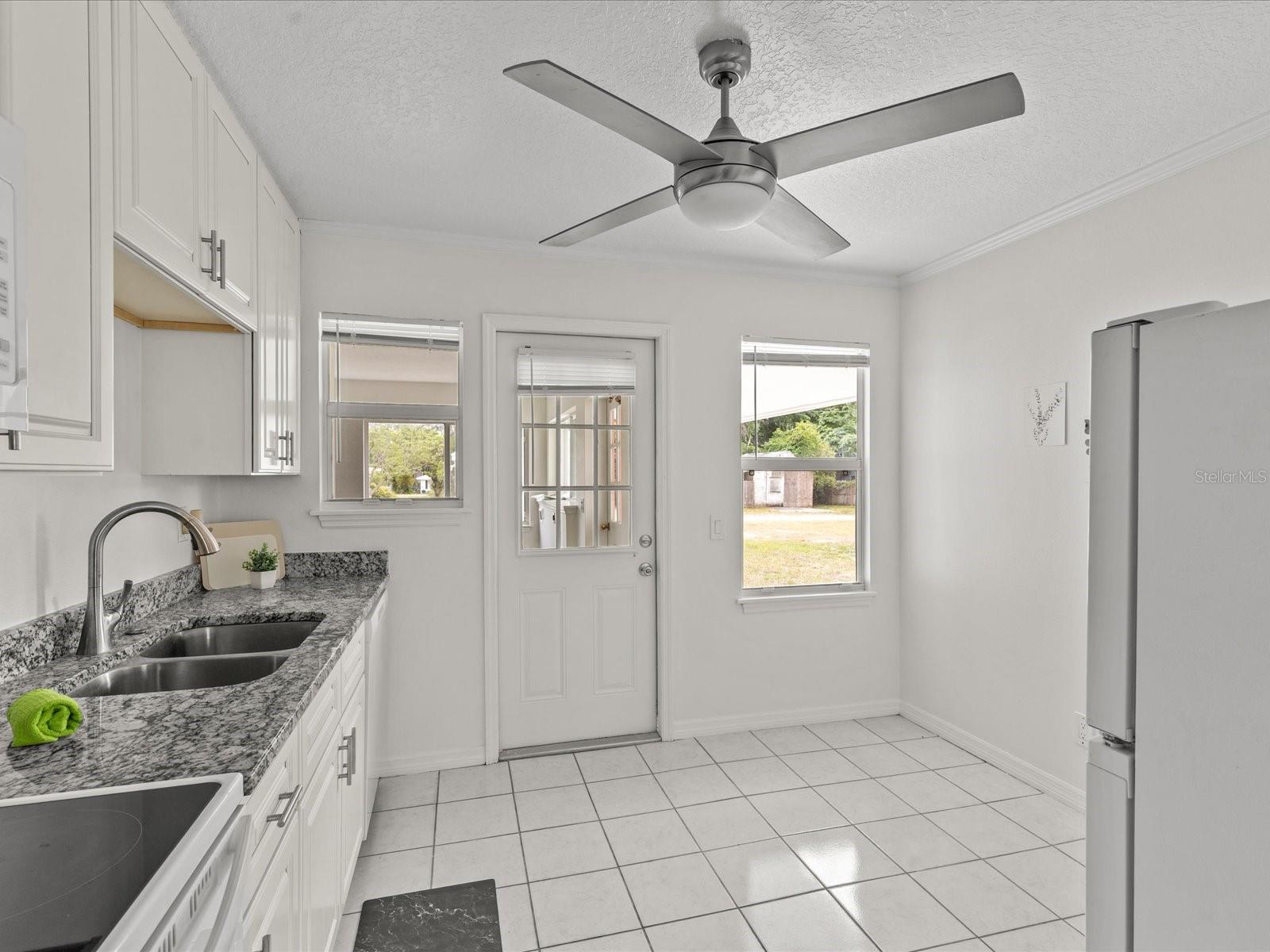 Image 40 of 53 For 207 Palmetto Street