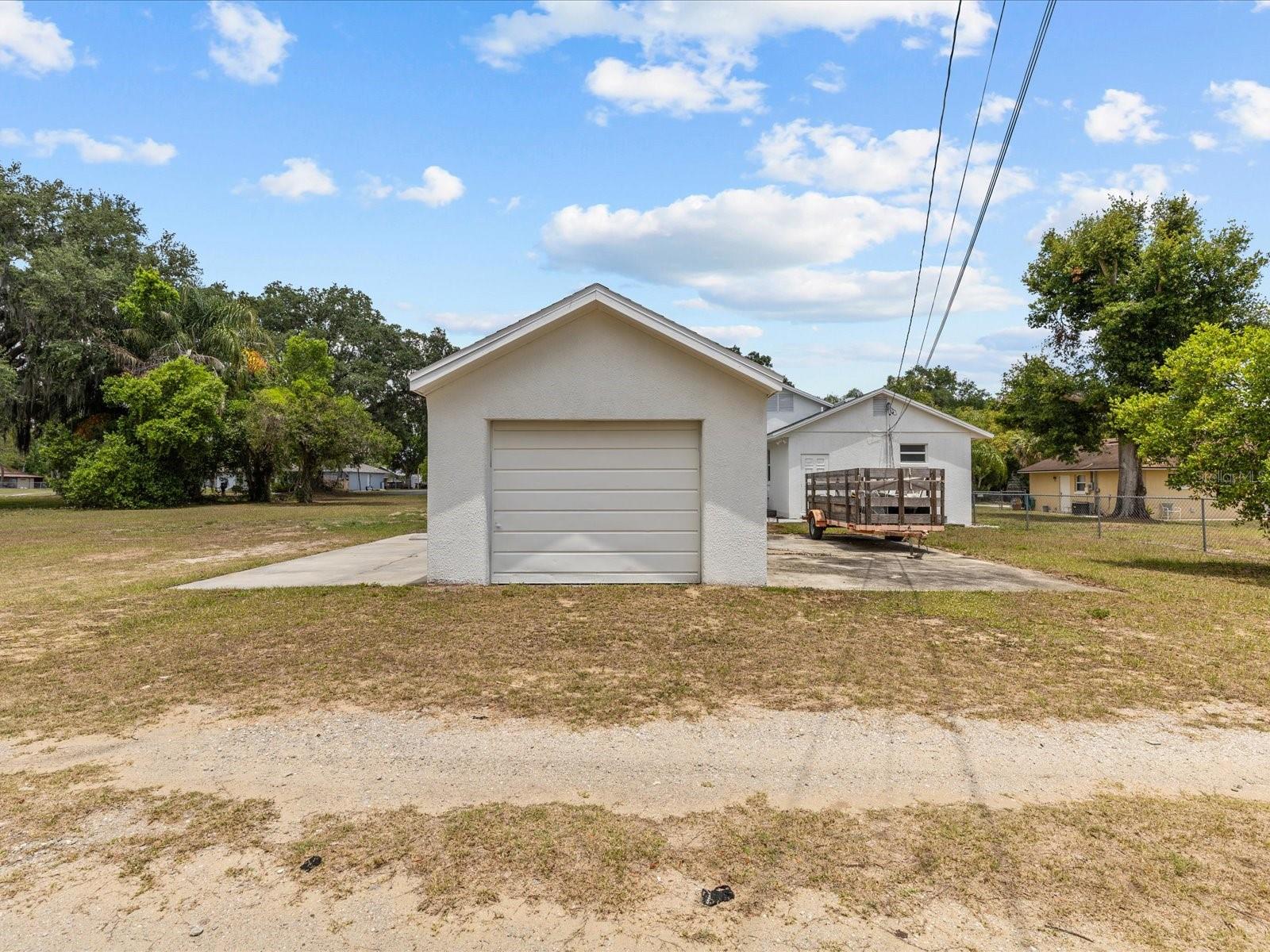 Image 49 of 53 For 207 Palmetto Street