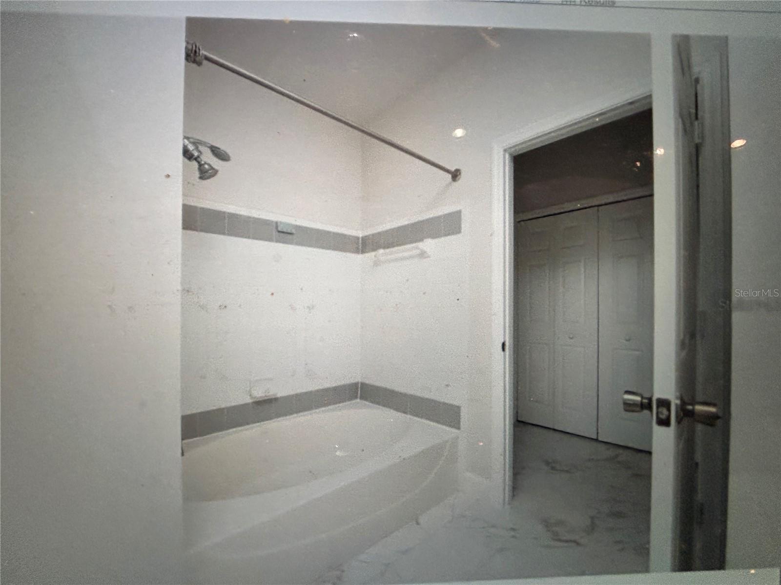 Image 9 of 16 For 6412 Queens Borough Avenue 315