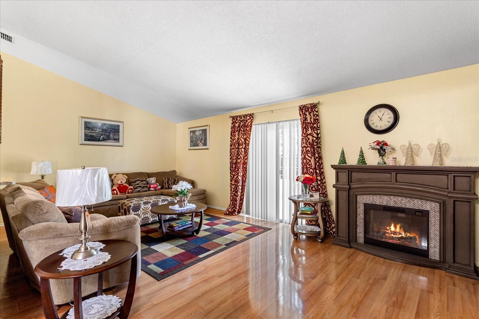 Image 8 of 24 For 7616 Southwick Street