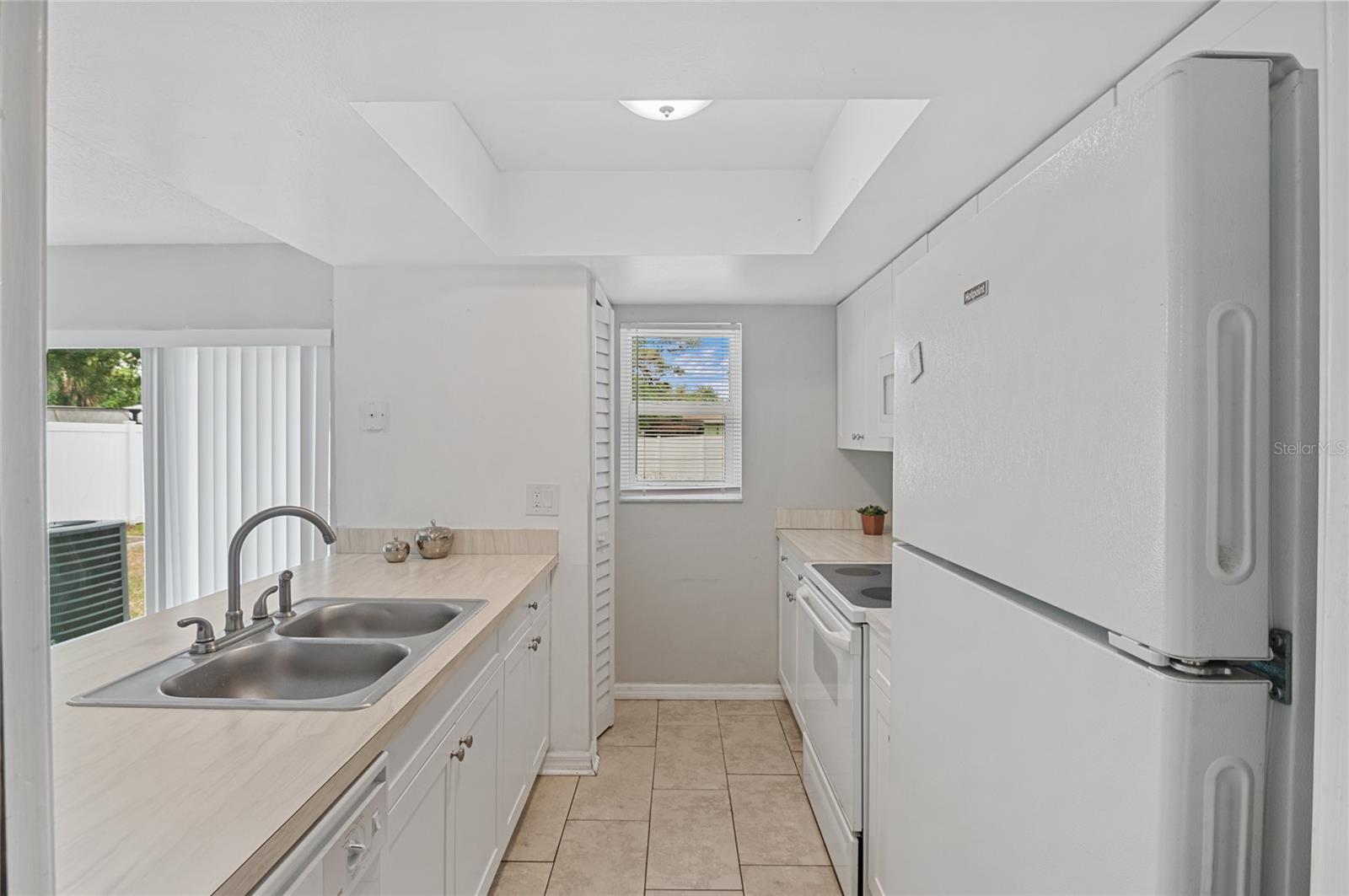 Image 12 of 32 For 2824 Oaklawn Avenue