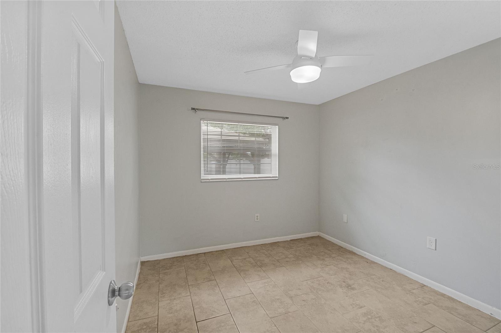 Image 15 of 32 For 2824 Oaklawn Avenue