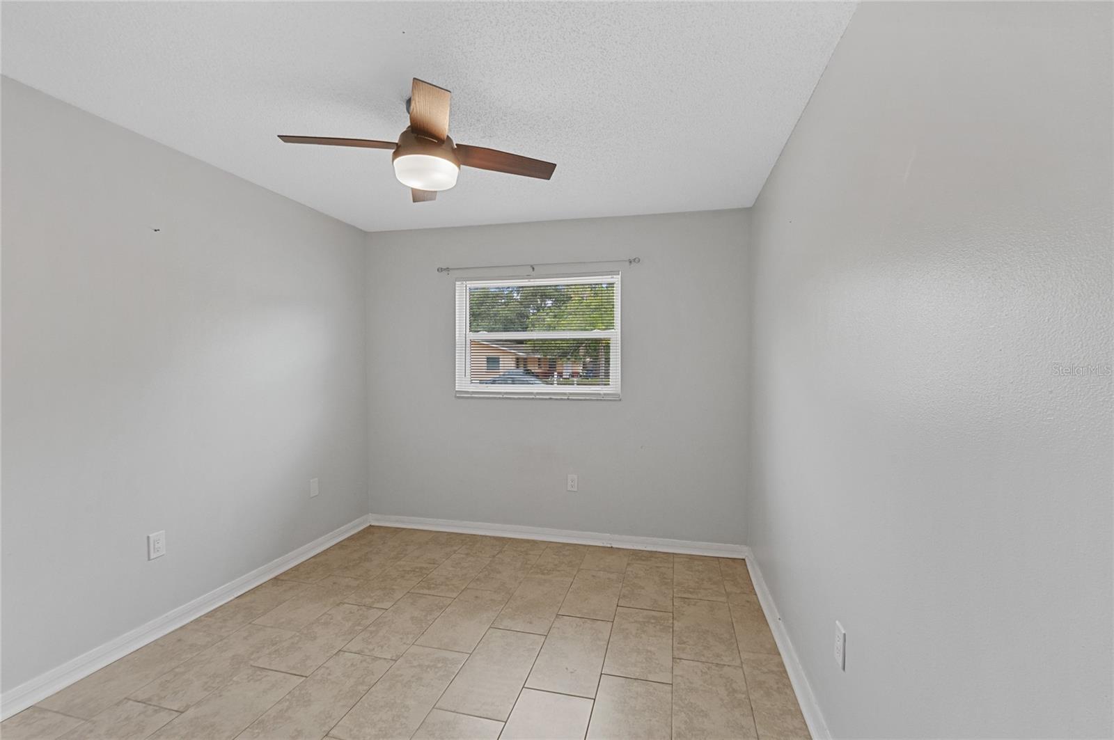 Image 17 of 32 For 2824 Oaklawn Avenue