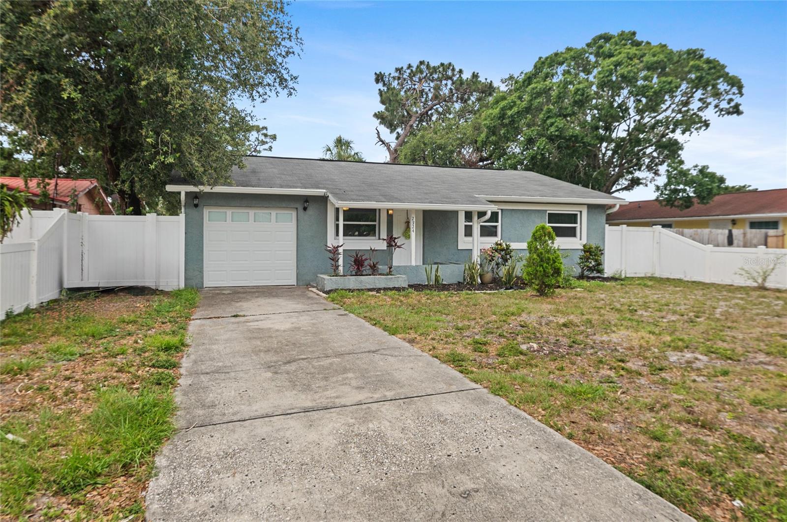 Image 2 of 32 For 2824 Oaklawn Avenue