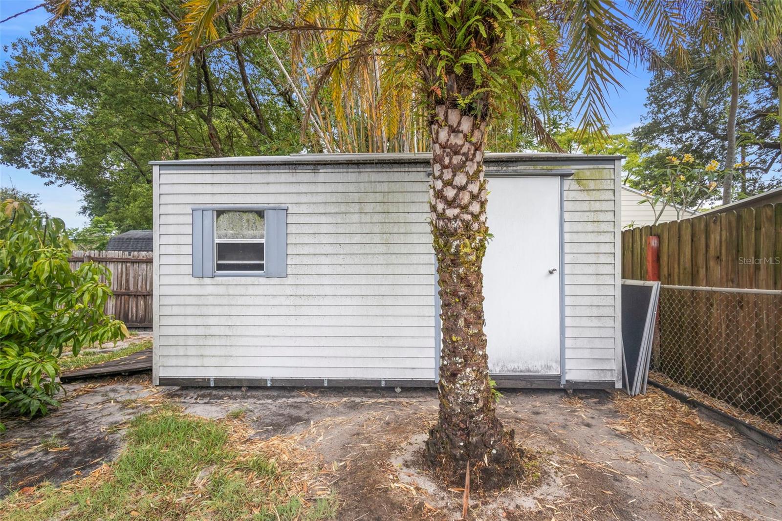 Image 11 of 19 For 2123 Weber Street