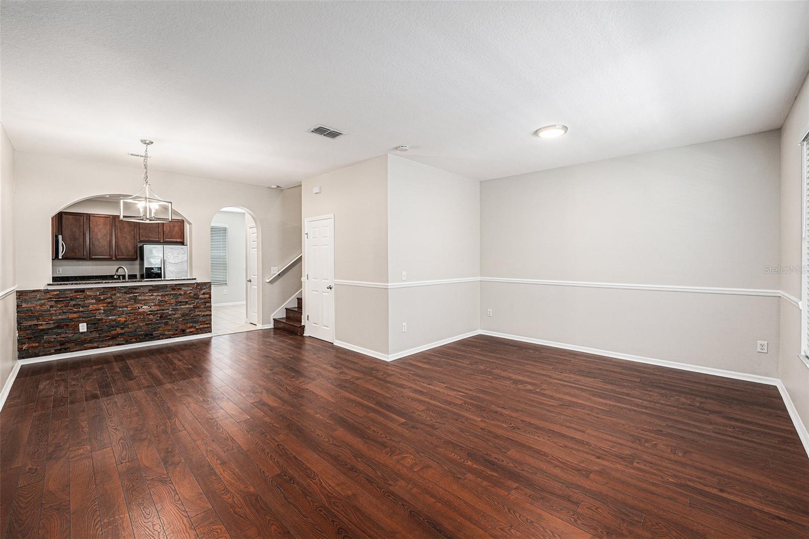 Image 3 of 15 For 14174 Oakham Street