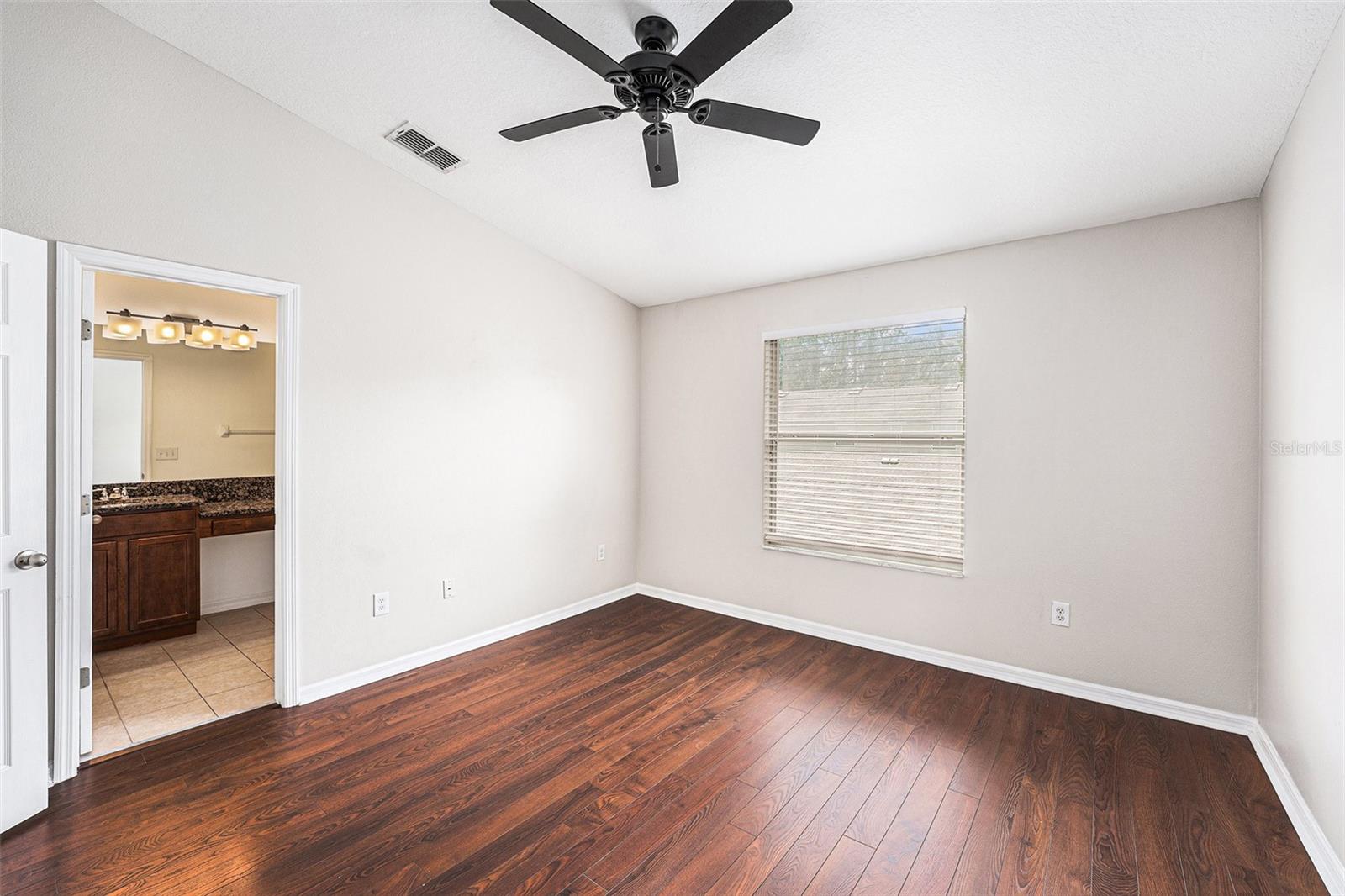 Image 8 of 15 For 14174 Oakham Street