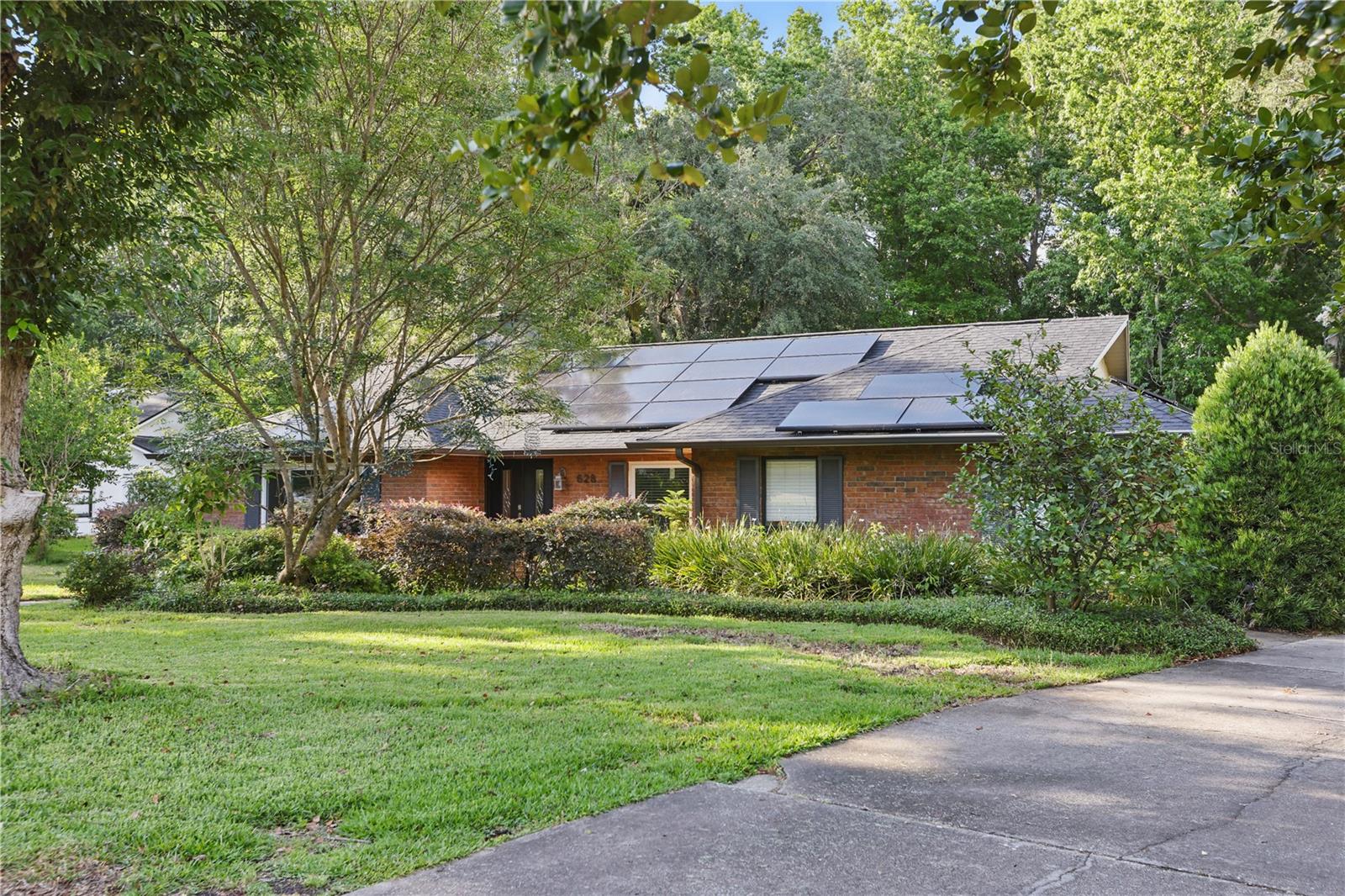 Image 49 of 51 For 628 Riverpark Circle