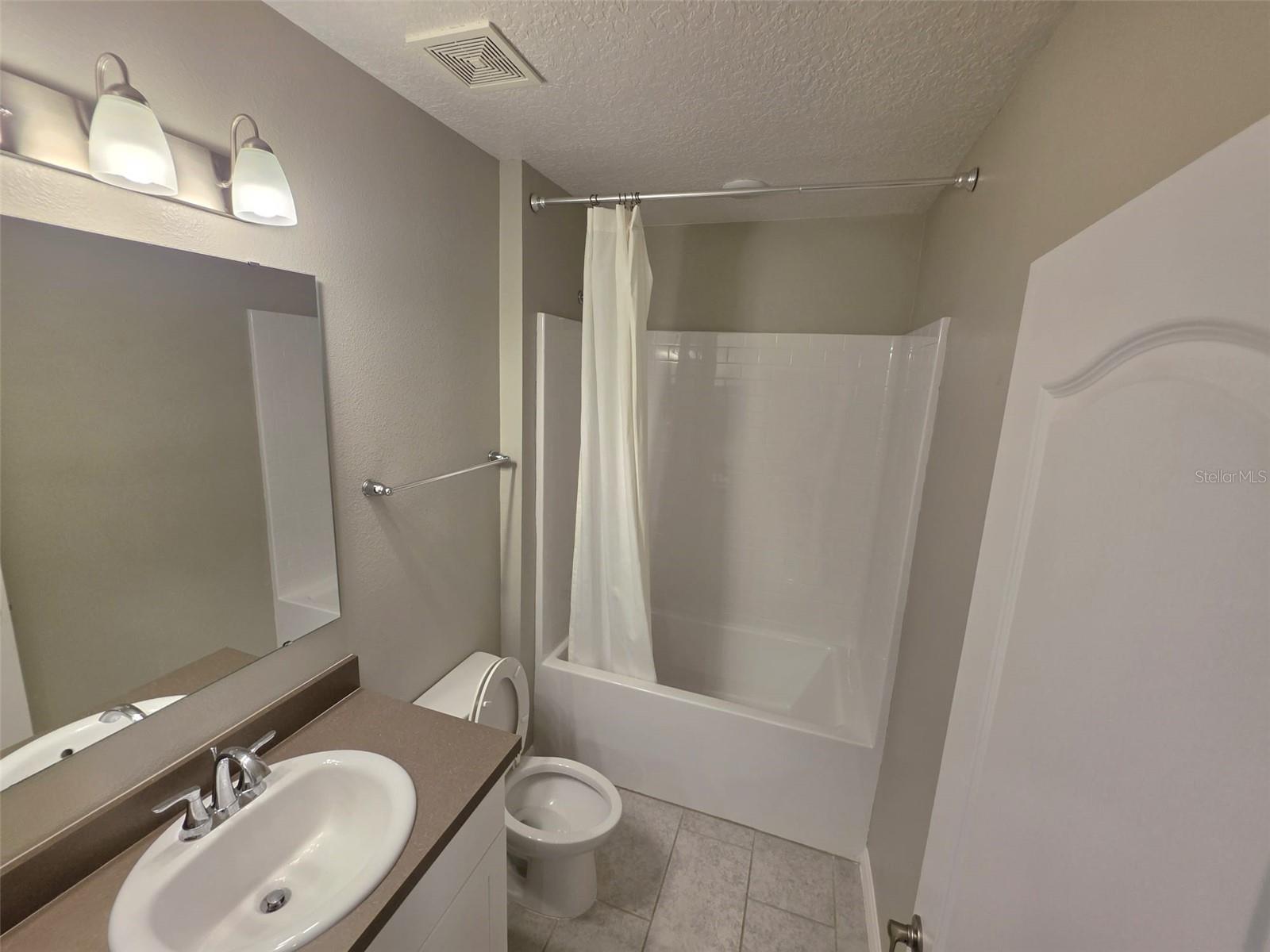 Image 15 of 26 For 206 Barrington Drive