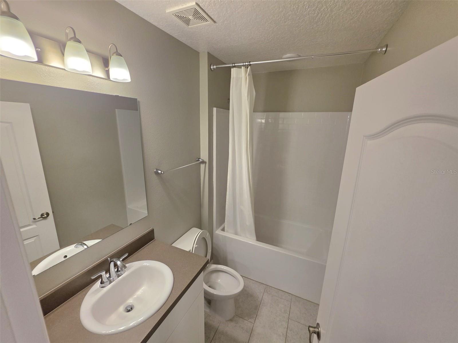 Image 17 of 26 For 206 Barrington Drive