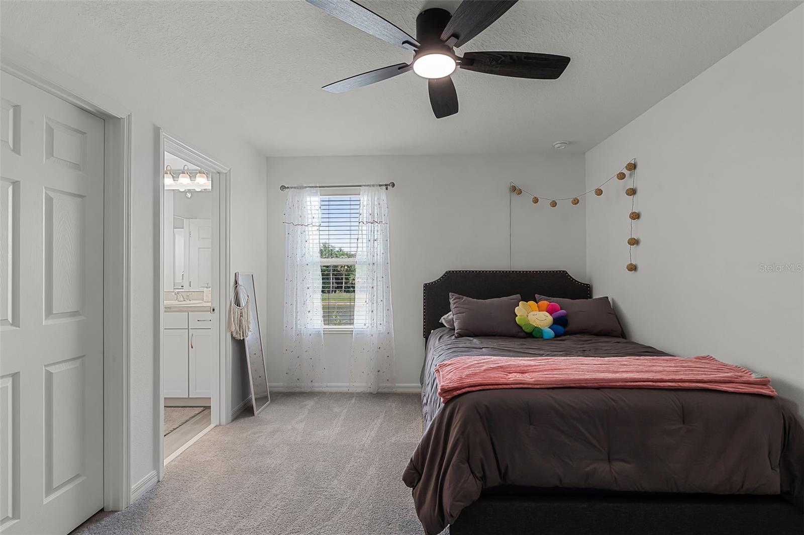 Image 33 of 56 For 4829 Cedar Bay Terrace