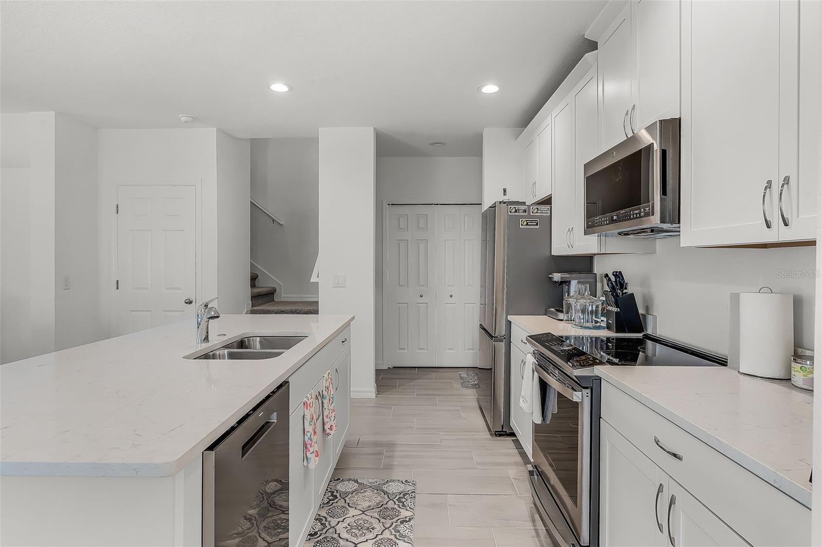 Image 6 of 56 For 4829 Cedar Bay Terrace