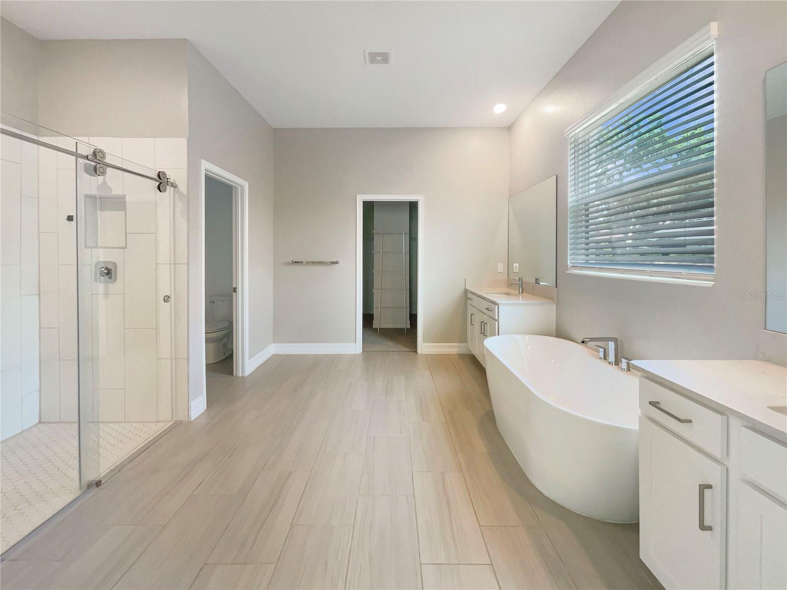 Image 17 of 23 For 4116 9th Avenue