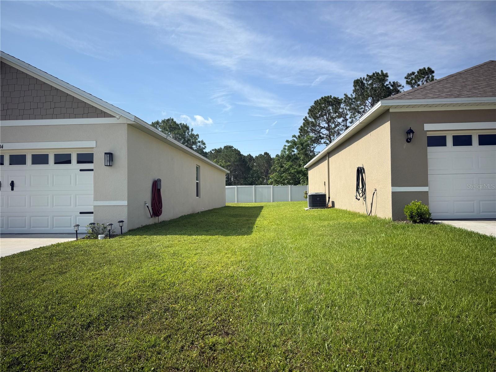 Image 34 of 35 For 1840 Henin Circle