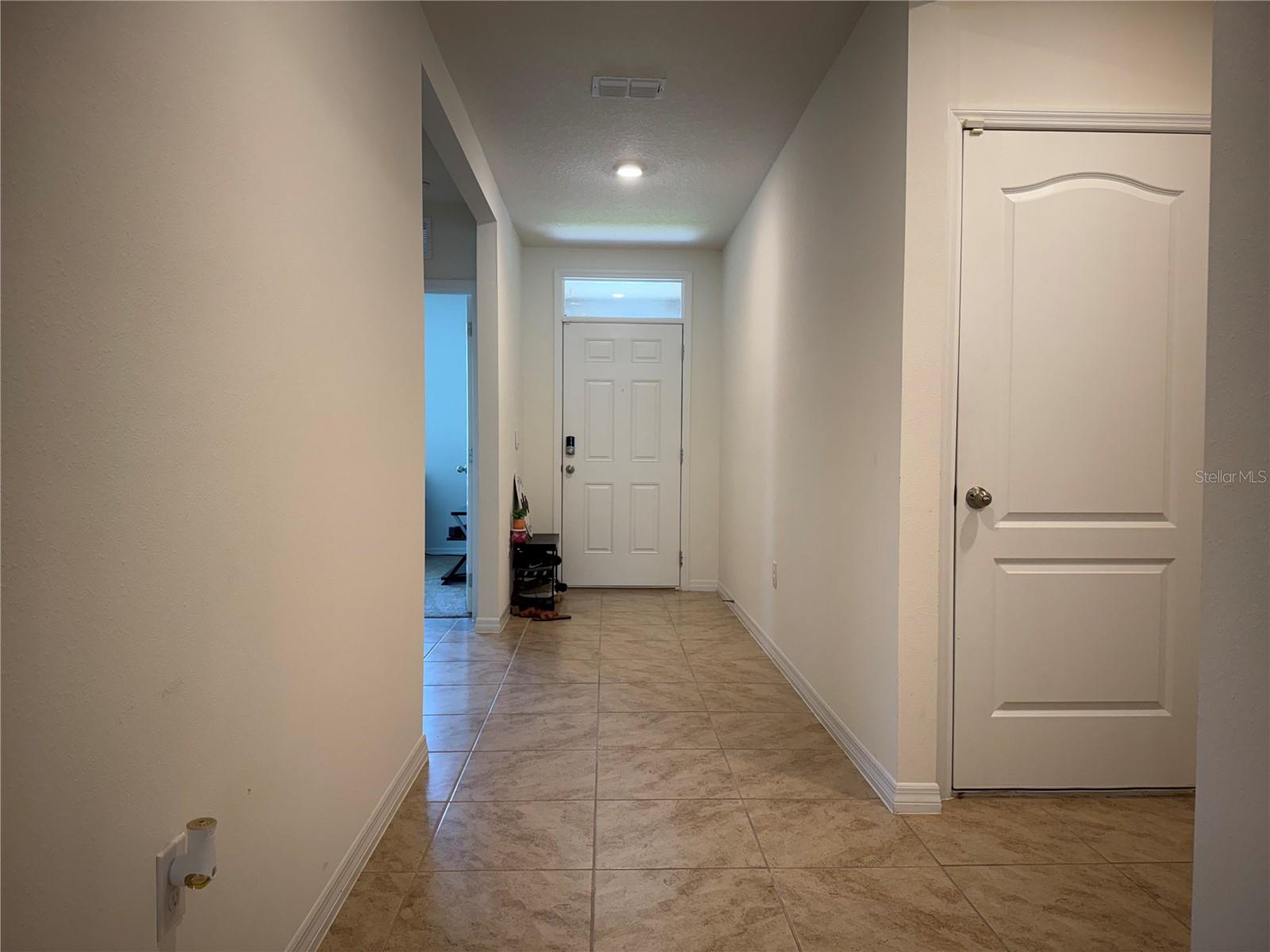 Image 4 of 35 For 1840 Henin Circle