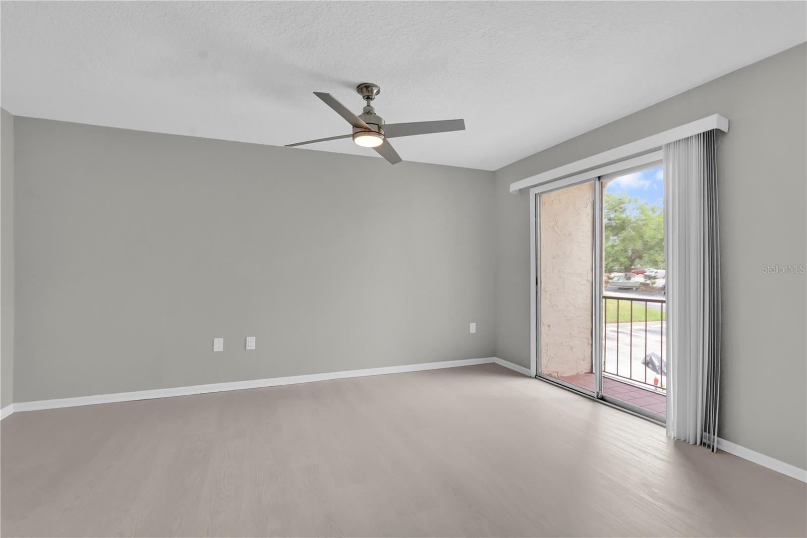 Image 18 of 23 For 514 Orange Drive 31