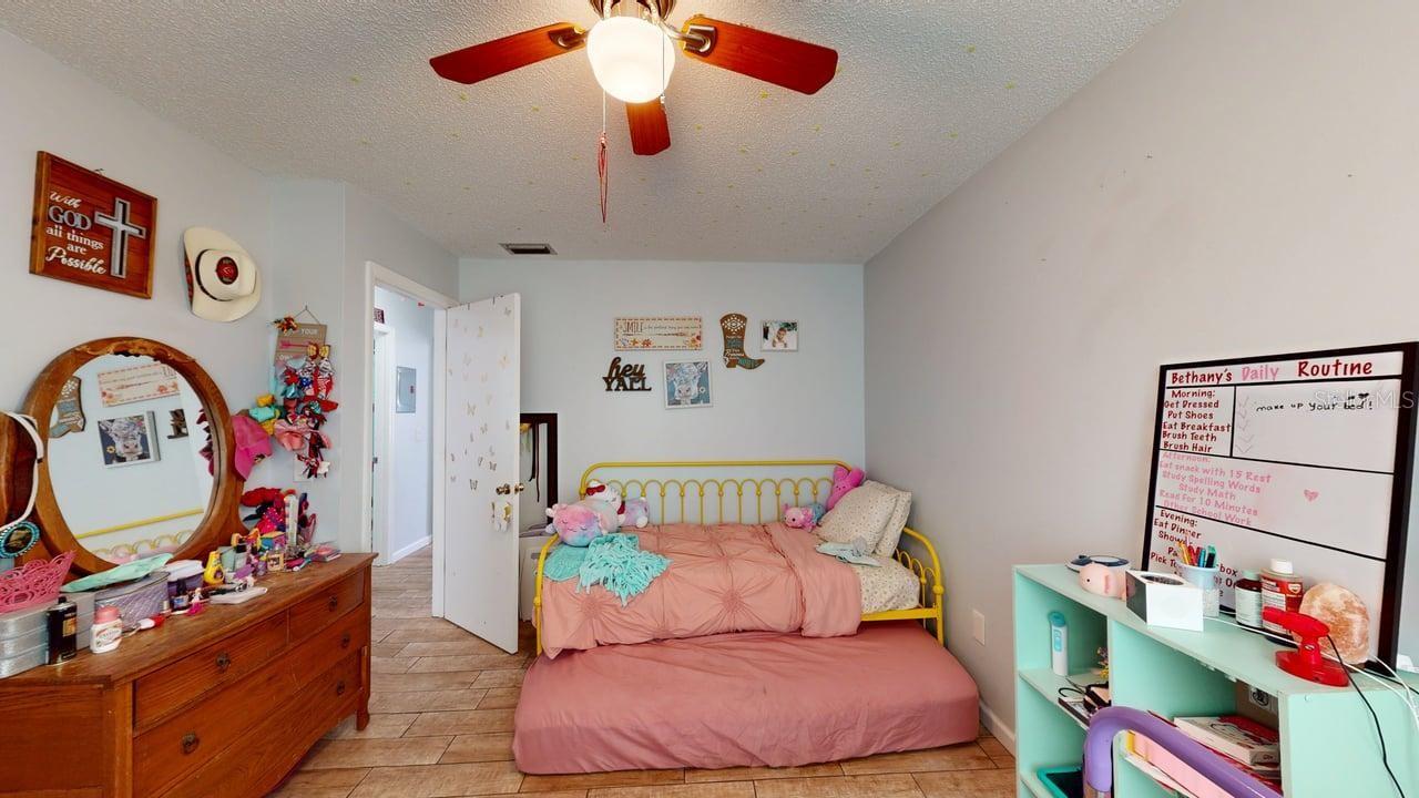 Image 13 of 37 For 12381 Antonio Circle